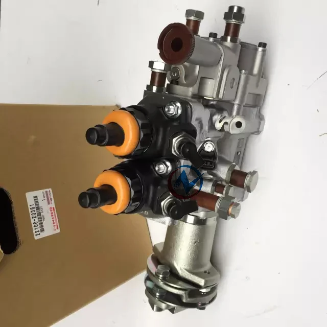 Pompa Bahan Bakar P11C 22100-E0361 094000-0530 untuk SK460-8 SK480-8 Pompa Oli Tekanan Tinggi