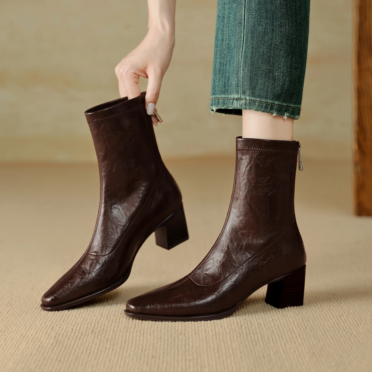 2026 autumn winter women ankle boots natural leather 22-25cm microfiber+sheepskin/plush square toe back zip women stretch boots