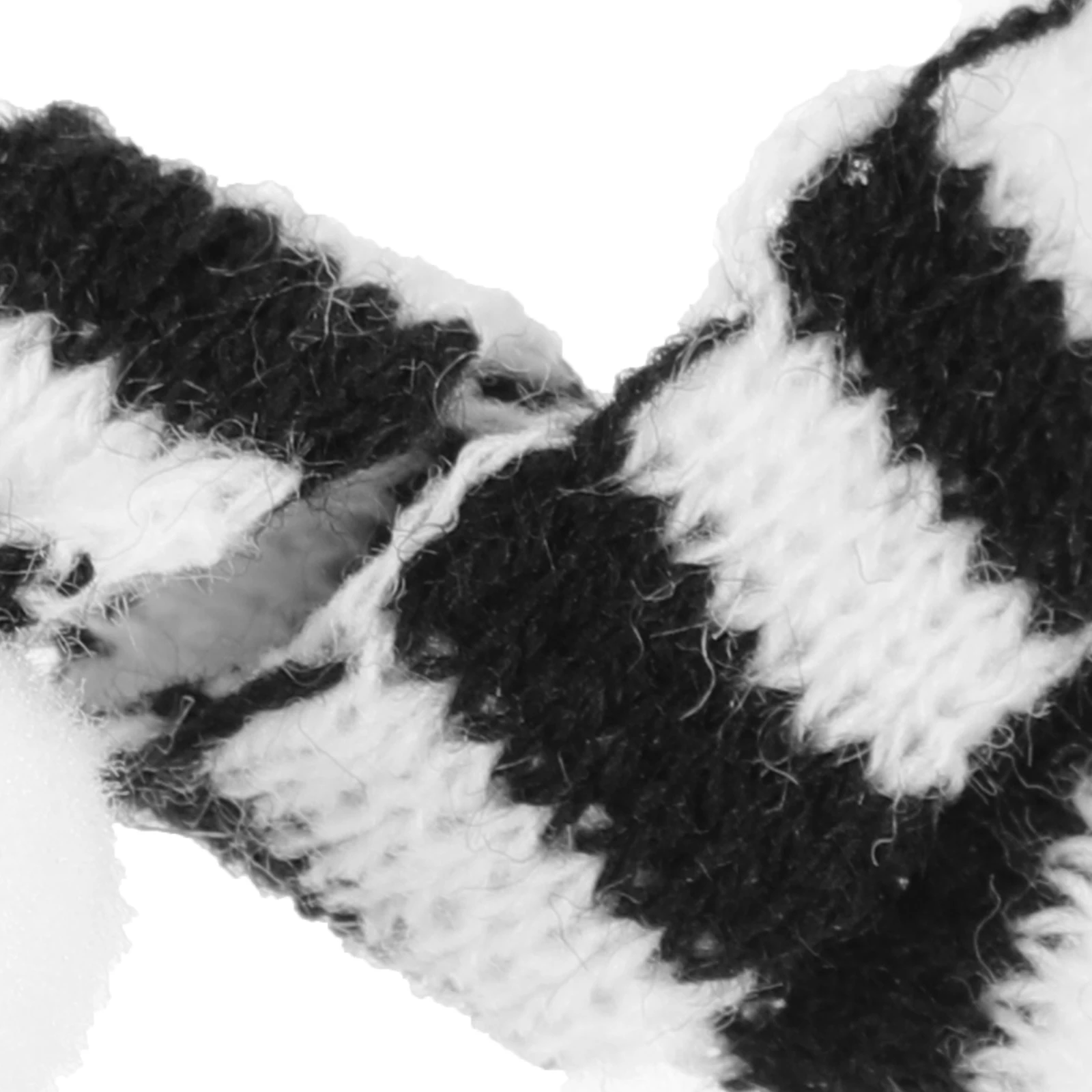 

5Sets Miniature Scarf and Hat Set Made of Woolen Yarn for Christmas Wine Bottle Decoration Festive Party Ornaments