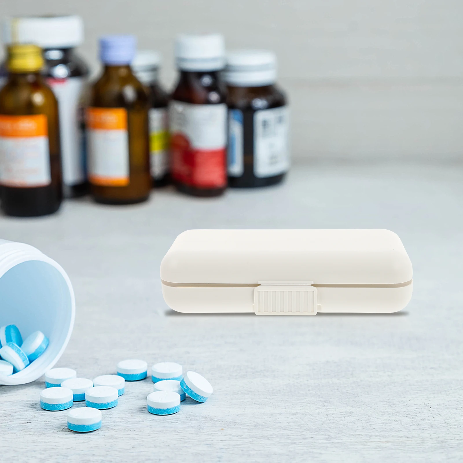 

2pcs Portable Medicine Case Compartments Pill Organizer Travel Storage Box Dustproof For Outdoor Container Holder