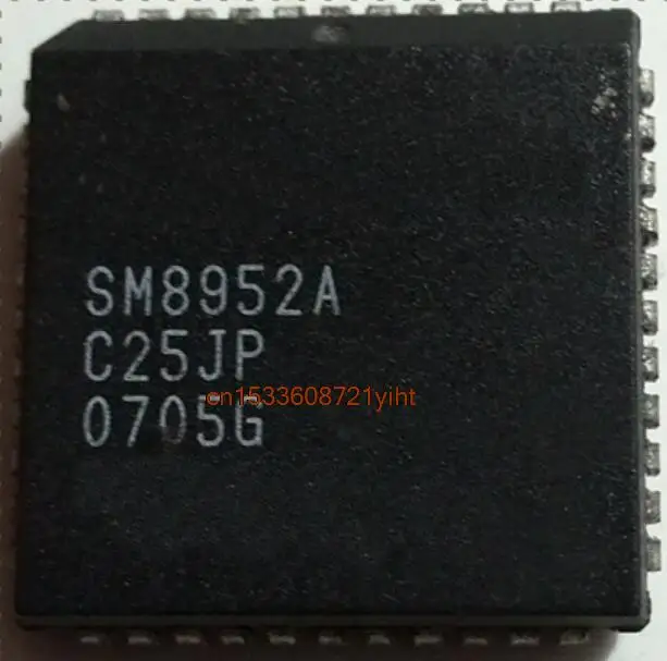 

Free shipping IC new% SM8952AC25J