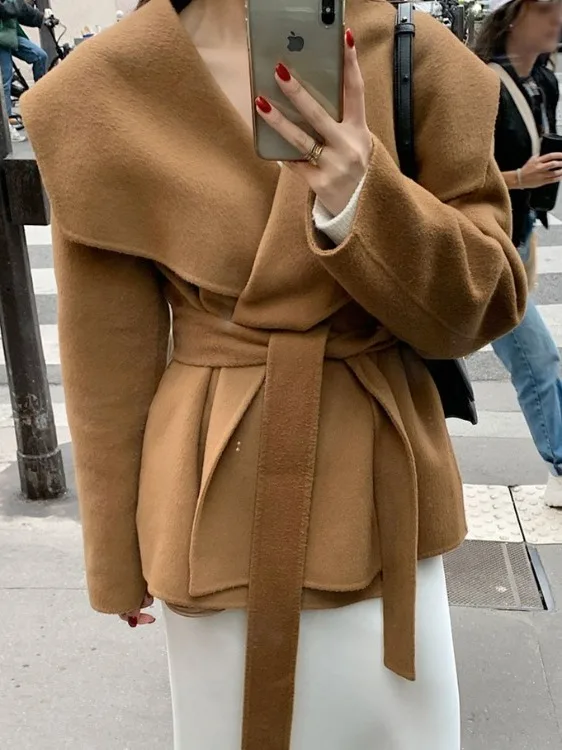 

Retro Large Collar Belted Slimming Woolen Coat Women Chic High-End i Color Coat Long Sve Loose Fit Regular Length