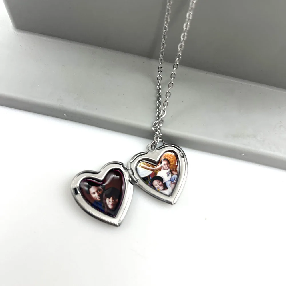 Custom Photo Album Necklace Picture Box Pendant Stainless Steel Heart Jeweley Custom Color Photo Necklace For Women Gifts