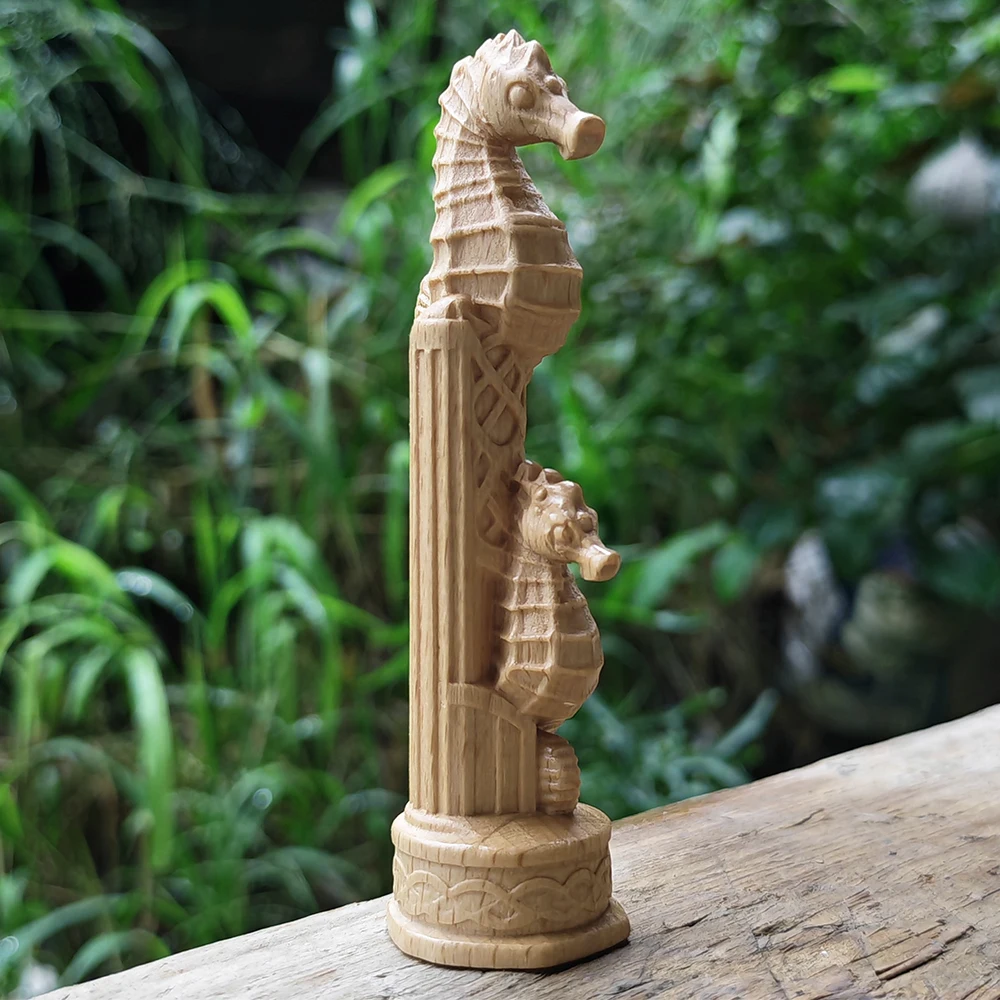 3.8 Inch Hand-Carved Wooden Seahorse Totem Ornament Modern Style, Ethnic Style Suitable for Christmas Decorations, Fireplace, Centerpiece, New Year Gifts, Tabletop Decorations, Bedroom, Halloween Decorations, Holiday Decorations