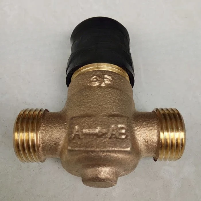 Electric two-way regulating valve threaded connection