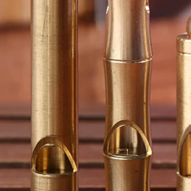 Brass Whistle Keychain Pendant Outdoor Survival Portable Single Tube Explosive High Frequency High Decibel Whistle