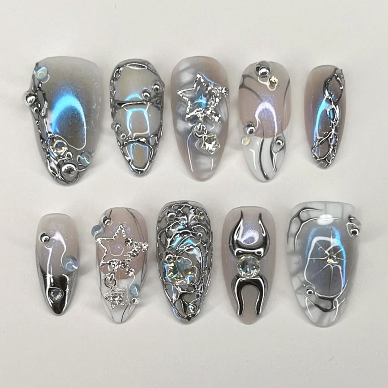 3D 스타 프렌치 인조 손톱 24개 미러 실버 글리터 프레스온 네일 아몬드 모양 파티 휴일 패션 네일 아트