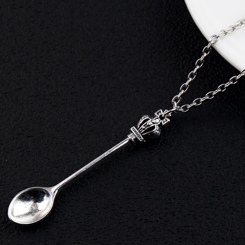 10Pcs Mini Crowns Spoon Necklace Vintage Mini Teaspoon Pendant Necklaces Toys Gifts Silver Color