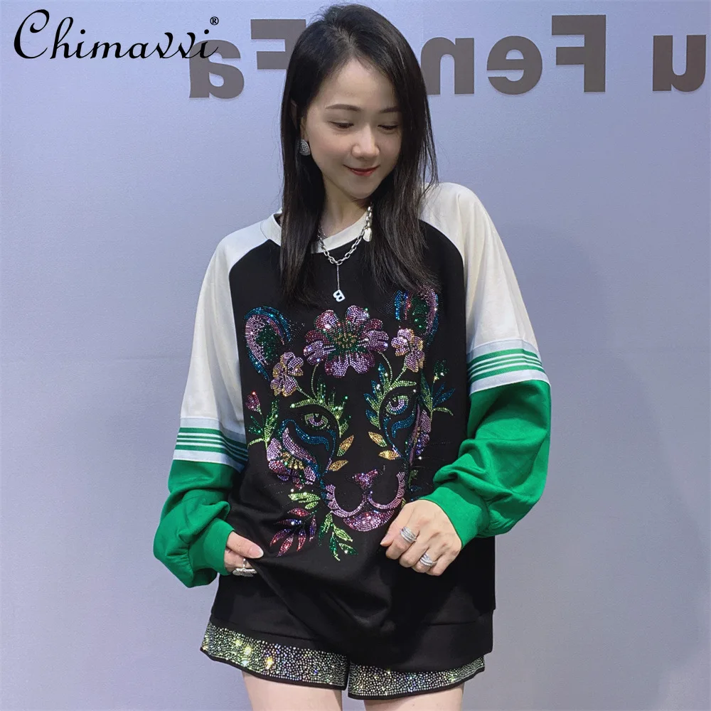 

European Womens Hot Diamond Large Size Sweatshirt Autumn and Winter New Loose Fashion Round Neck Space Cotton Splicing Color Top
