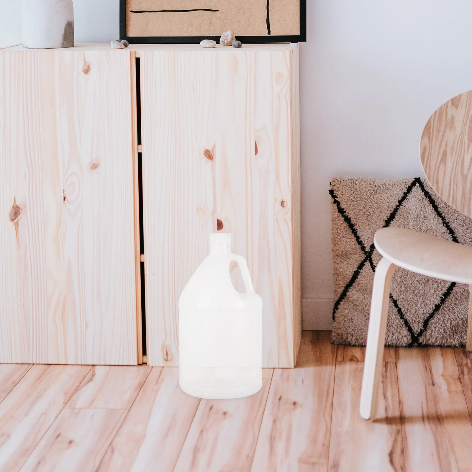 

Plastic Water Bucket 1 Gallon with Sealed Lid Heavy Duty Chemical Resistant Storage Jar for Cleaning Agents Liquids Travel