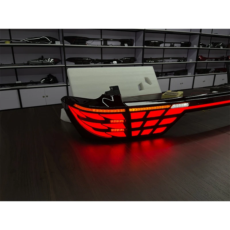 

Zhengwo Led Tail Light Car Accessories For Toyota Innova Zenix 2023-2024 LED Through Back Light Tail Lamp Sport Dynamic