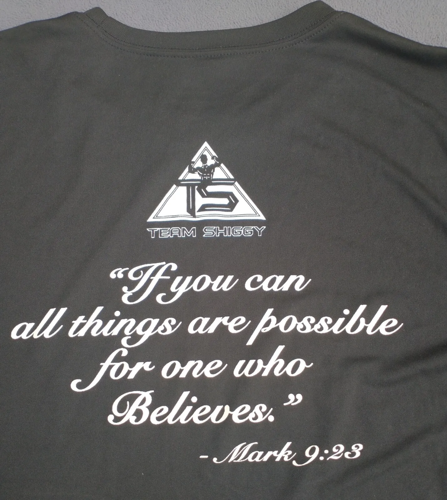 Chemise d'haltérophilie L SHIGGY / BELIEVE ALL THINGS SON POSSIBLE Mark 9:23 pour hommes
