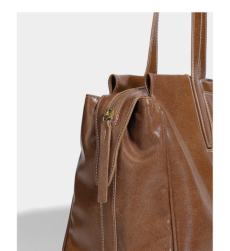 2024 Luxury Design Oil Wax Leather Women Underarm Shoulder Handbag Large Capacity Vintage Style Female Messenger Tote Bag Ladies