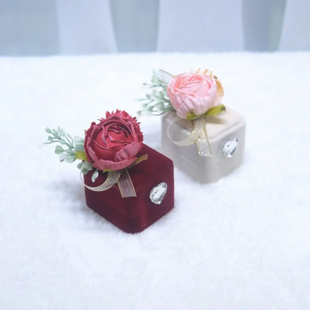 Heart Shaped Wedding Ring Box Artificial Flower Shiny Rhinestone Heart Jewelry Box Compact Structure Romantic Design