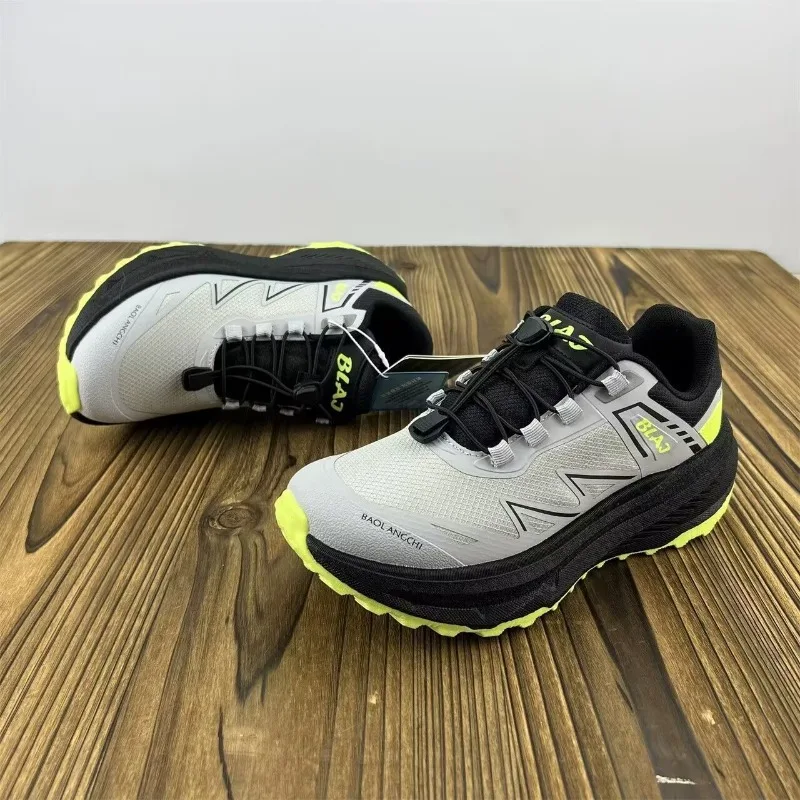 New Arrival Mesh Waterproof Couple Outdoor Running Shoes Lightweight Anti Slip Adult Sports Shoe Breathable Men's Walking Shoes