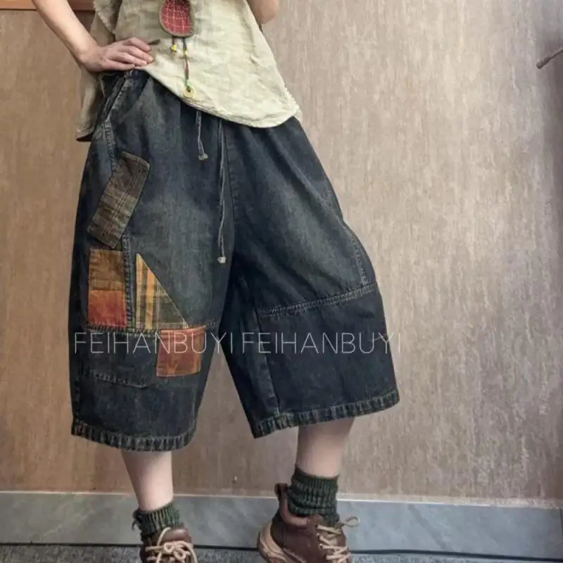 

Новинка 2026: Летние женские джинсы-шаровары в стиле арт с эластичным поясом, хлопковые, с нашивками, винтажные, синие, длиной до икры