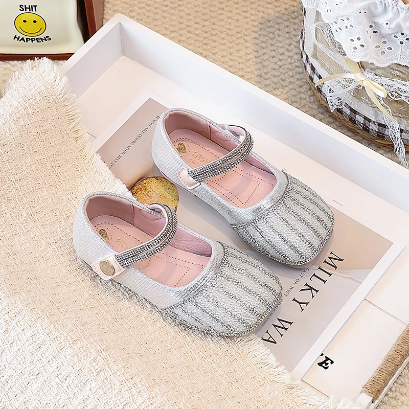 Little Girls Shiny Rhinestone Leather Sandals 2026 New Summer Kids Mary Jane Flats Soft Sole Trendy Princess Girls Party Wedding