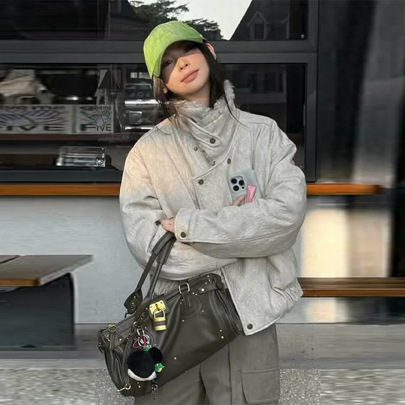 

Винтажная зимняя женская замшевая куртка, короткое пальто из овечьей шерсти, верхняя одежда на молнии в стиле ретро с высоким воротником, новинка 2025, женская куртка