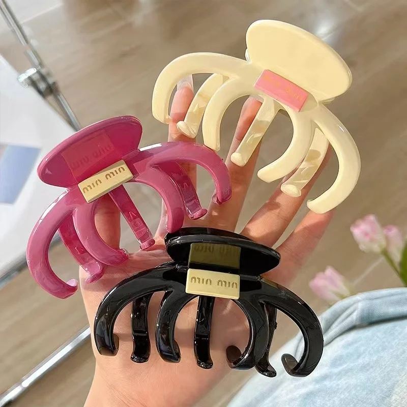 Simplicity Acrylic Large Hair Clip for Women temperament Hair Claw Elegant Shark Clip Fashion Girl Hair Clamp