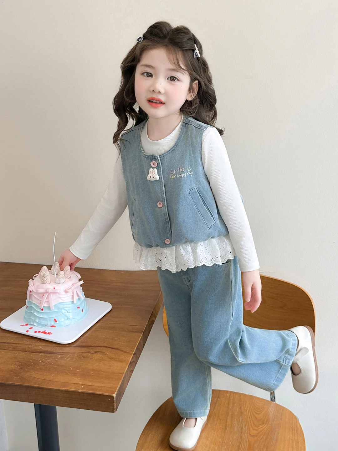 

Spring Autumn Girl's Faionable Floral Vest Pants Tee Piece Set Children's Clothing Casual Sportswear Ensemble