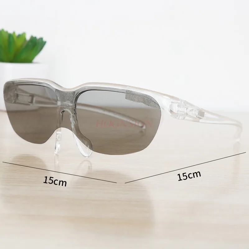 

Student scientific experiment sunglasses technology small production polarizer homemade hand-invented homework teaching aids