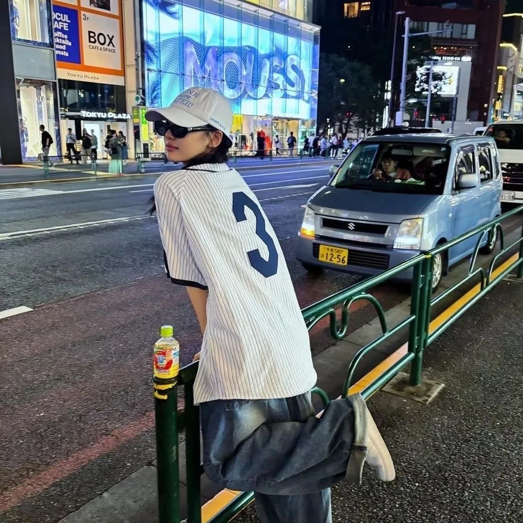 

Casual Loose ort Sve Striped Sports Sle Women's Jaet Streetwear V-ne Button-up Spring Summer Faion Trend