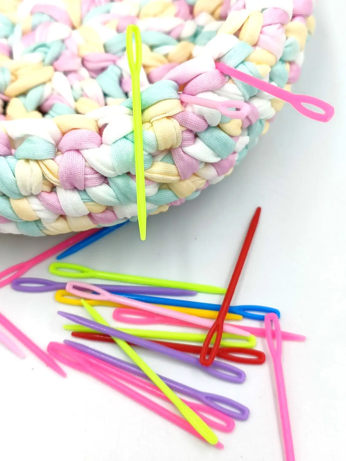 50PCS ABS Plastic Hand Sewing Needle DIY Knitting Tools Mixing Colors Are Shipped Randomly