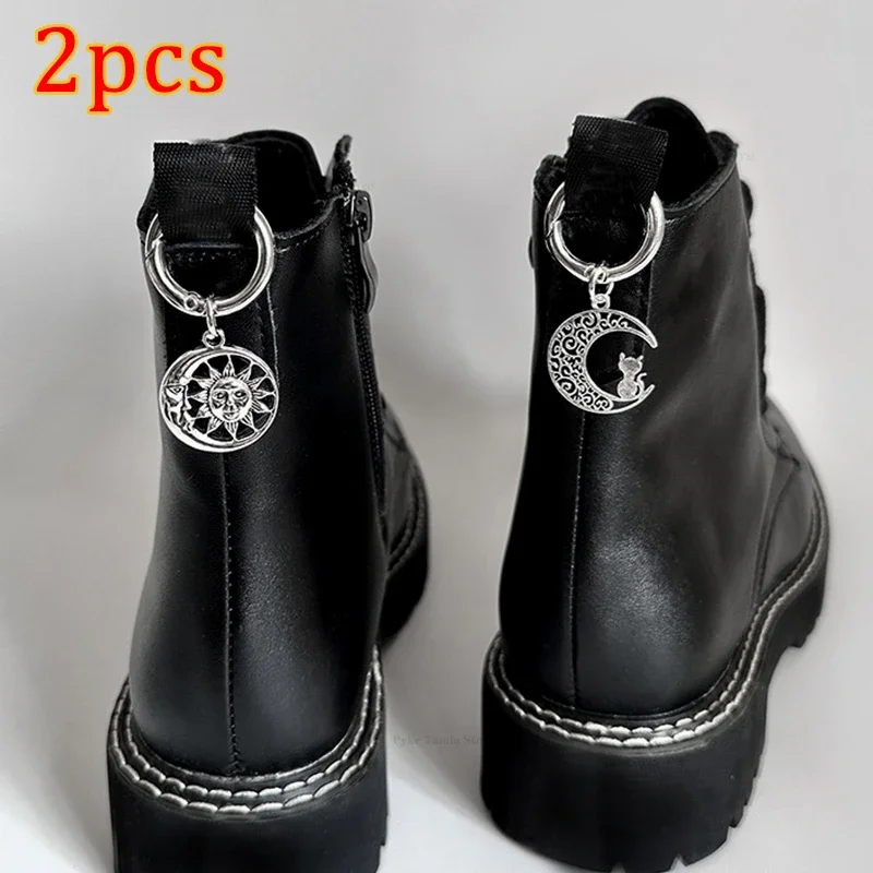 2pcs New Metal Hollow Cute Cat Moon Pendant Boots Shoes Buckles Decoration Removable Women Diy Jewelry Heel Shoes Accessories