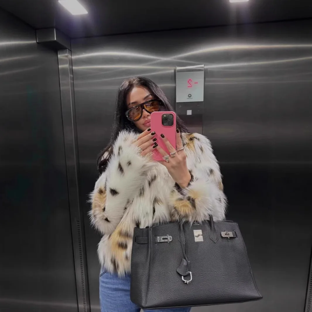 Faux Fur Coats Women Casual Short Fur Leopard Print Patchwork Long Sleeves Stand Collar Thick Warm Fur Street Wear 2025 Winter