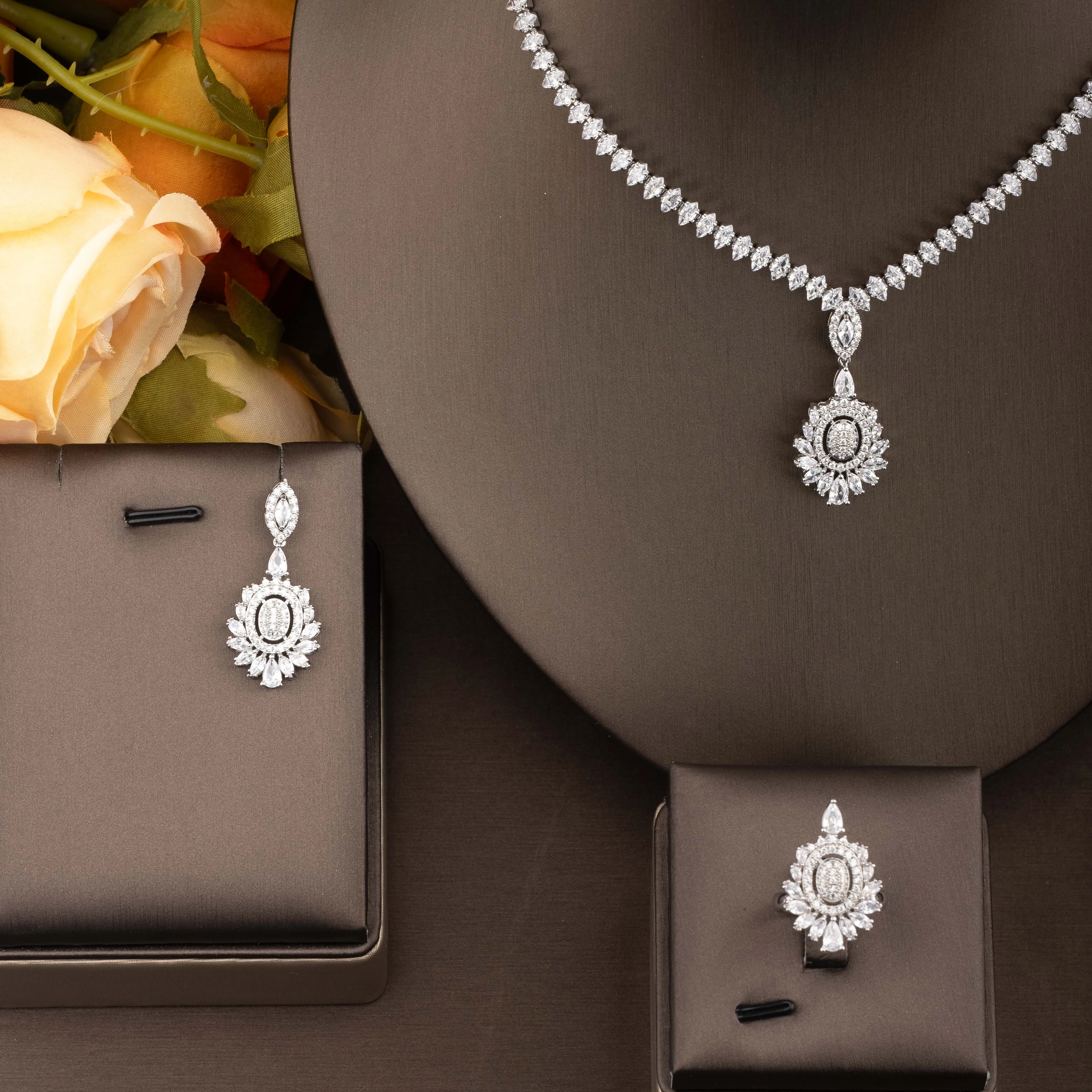 1 set of luxurious cubic zirconia inlaid hollow circular pendant set suitable for women to wear at banquets and parties. Gift box not included