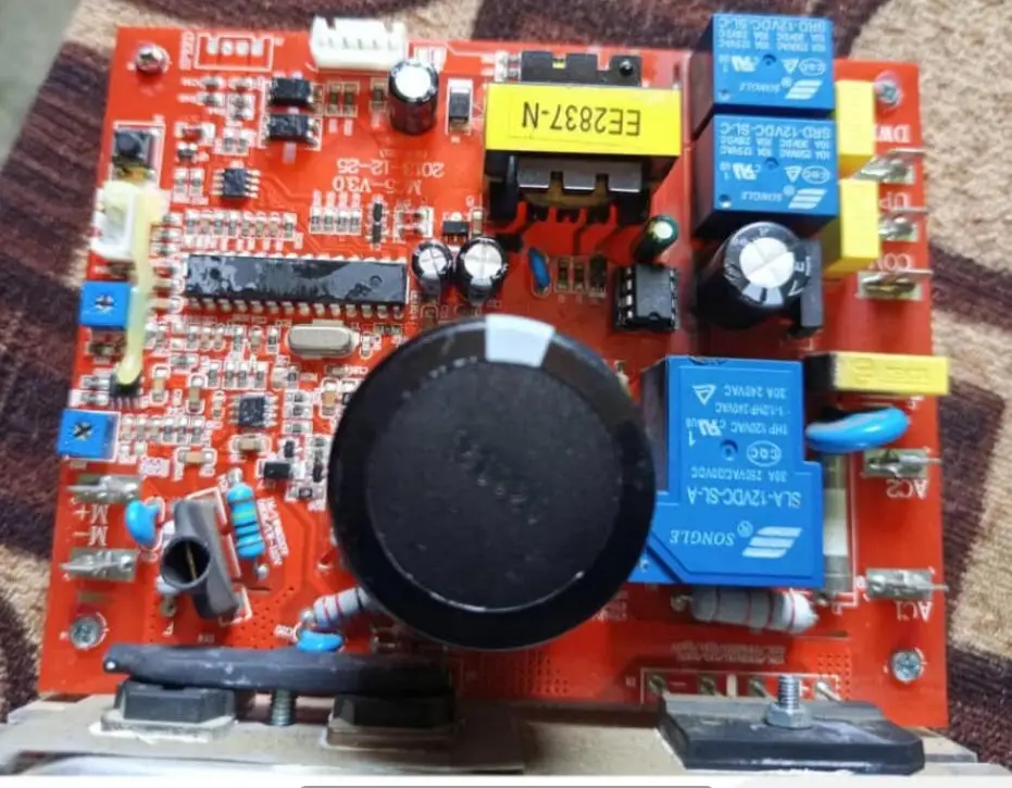 Treadmill dc motor controller card