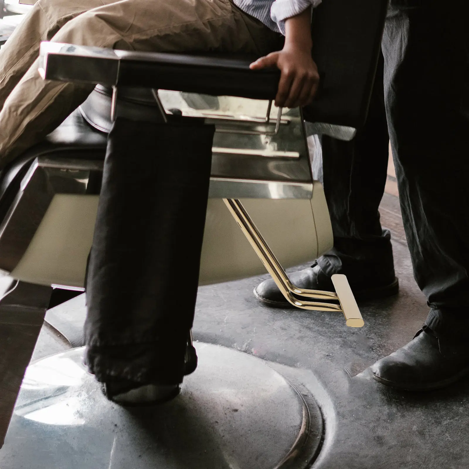 

Подставка для ног из нержавеющей стали для парикмахерских кресел, универсальная, усиленная, стабильная, с регулировкой высоты, для барберских и парикмахерских кресел