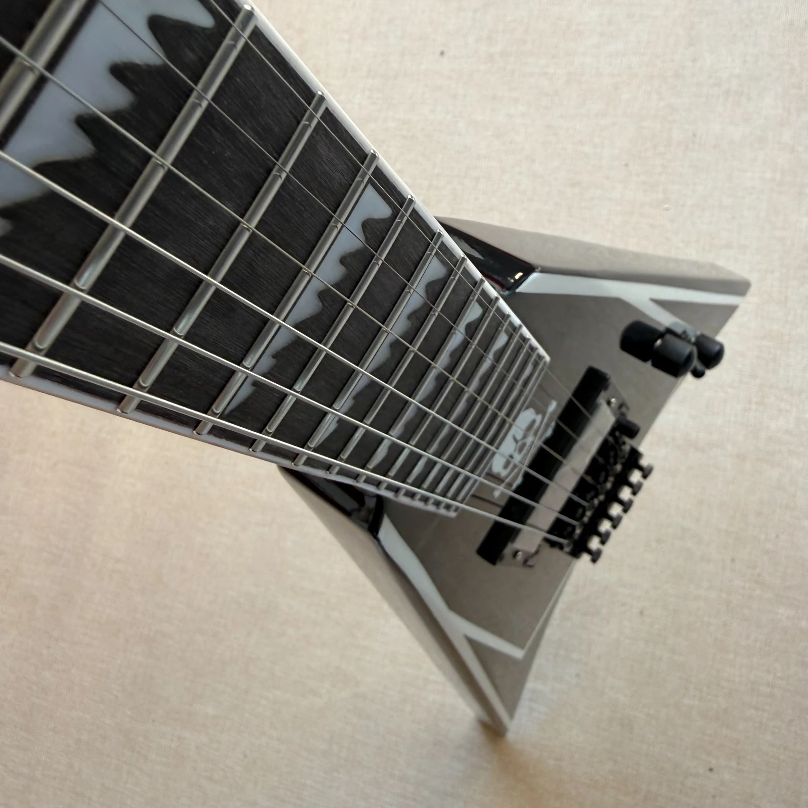 V-Shaped Electric Guitar 6-String V-Style Solid Body Black White Stripes Active Humbucker Pickups Tremolo Right Handed