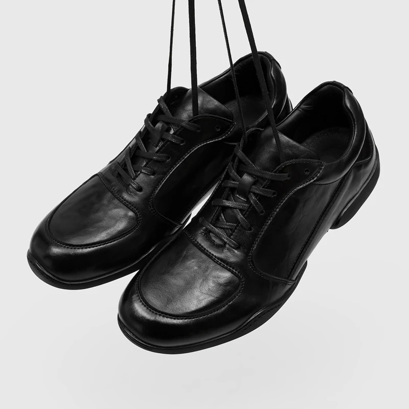 Men Casual Leather Shoes Black Lightweight Comfortable Retro Casual Shoes with British Lace Up American Hiking Shoes Sizes 38-46