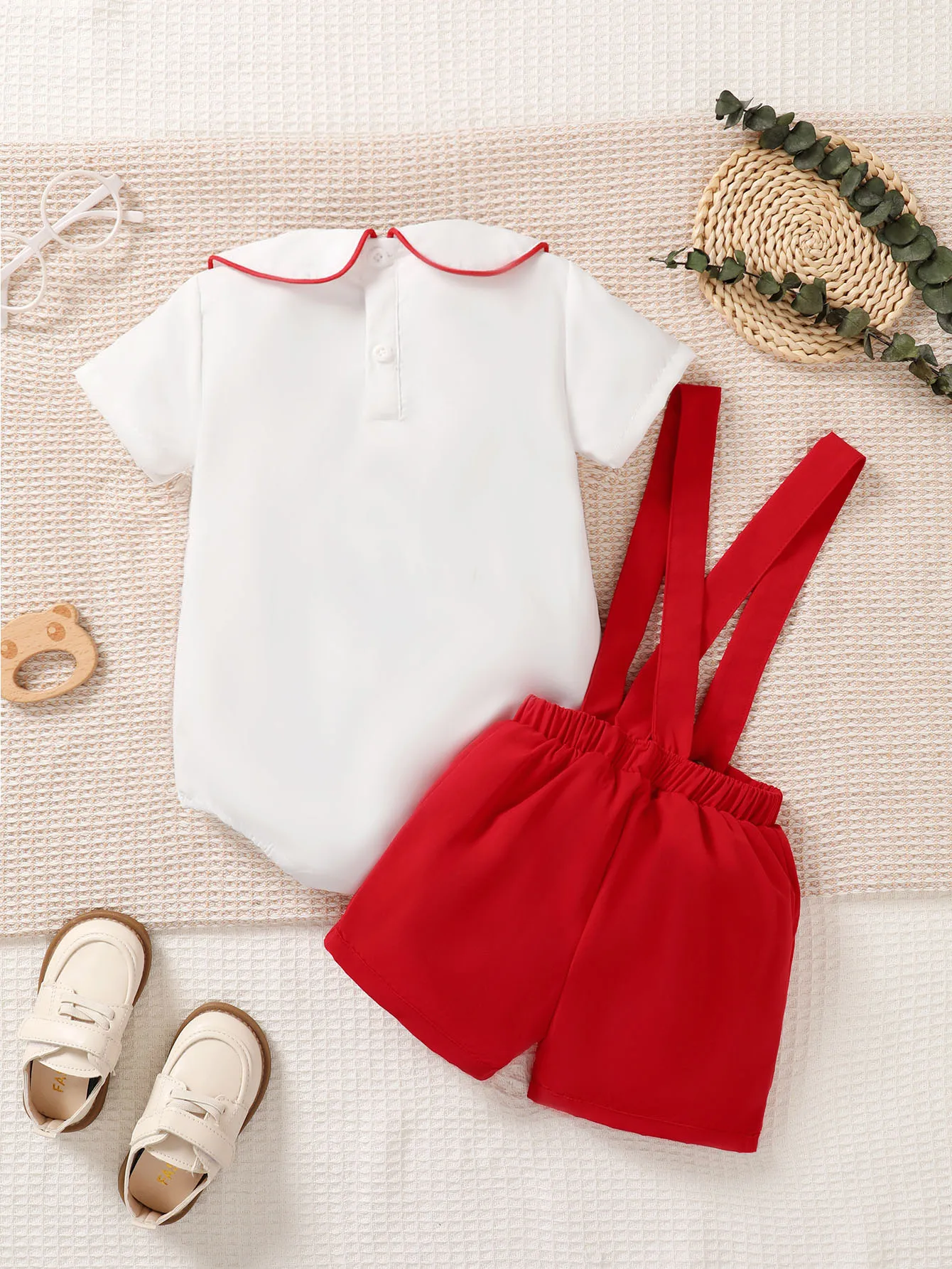 Gentleman Style 3-24m Full Moon Male Baby Two-Piece White Contrast Short-Sleeved Triangle Jumpsuit Red Strap Shorts Formal Suit