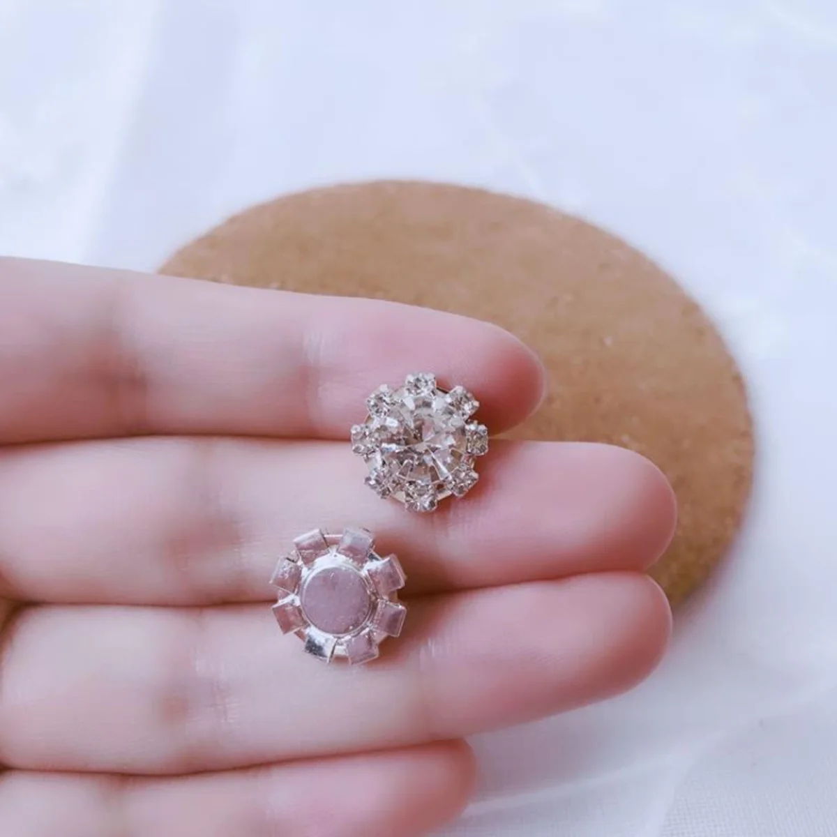 

20Pcs Flatback Craft Crystals Faux Diamonds for DIY Jewelry Making Wedding Birthday Bridal Party Table Scatter Decorations