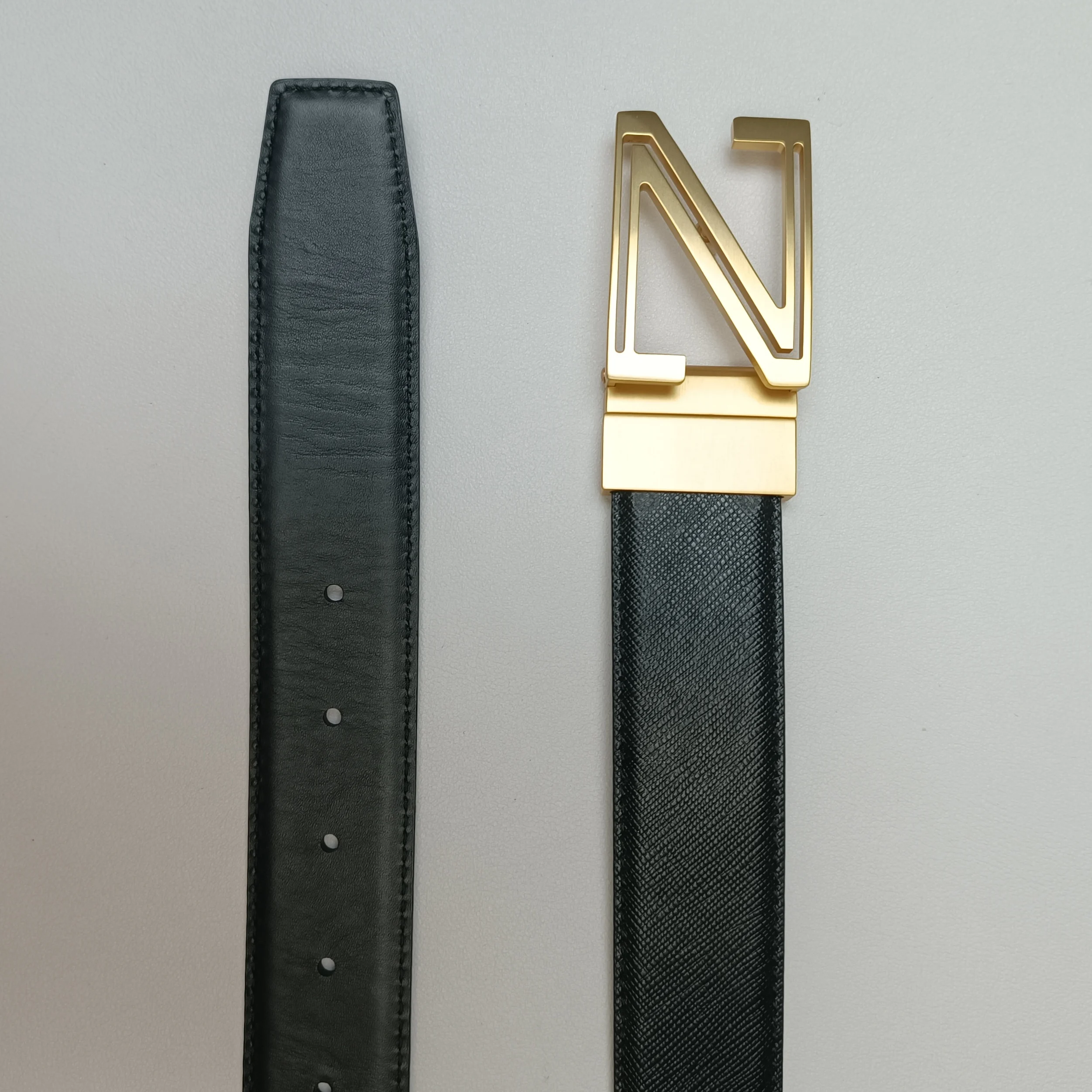 Men's high-end private custom belt with a width of 35mm. Unique stainless steel top layer cowhide belt from a renowned designer