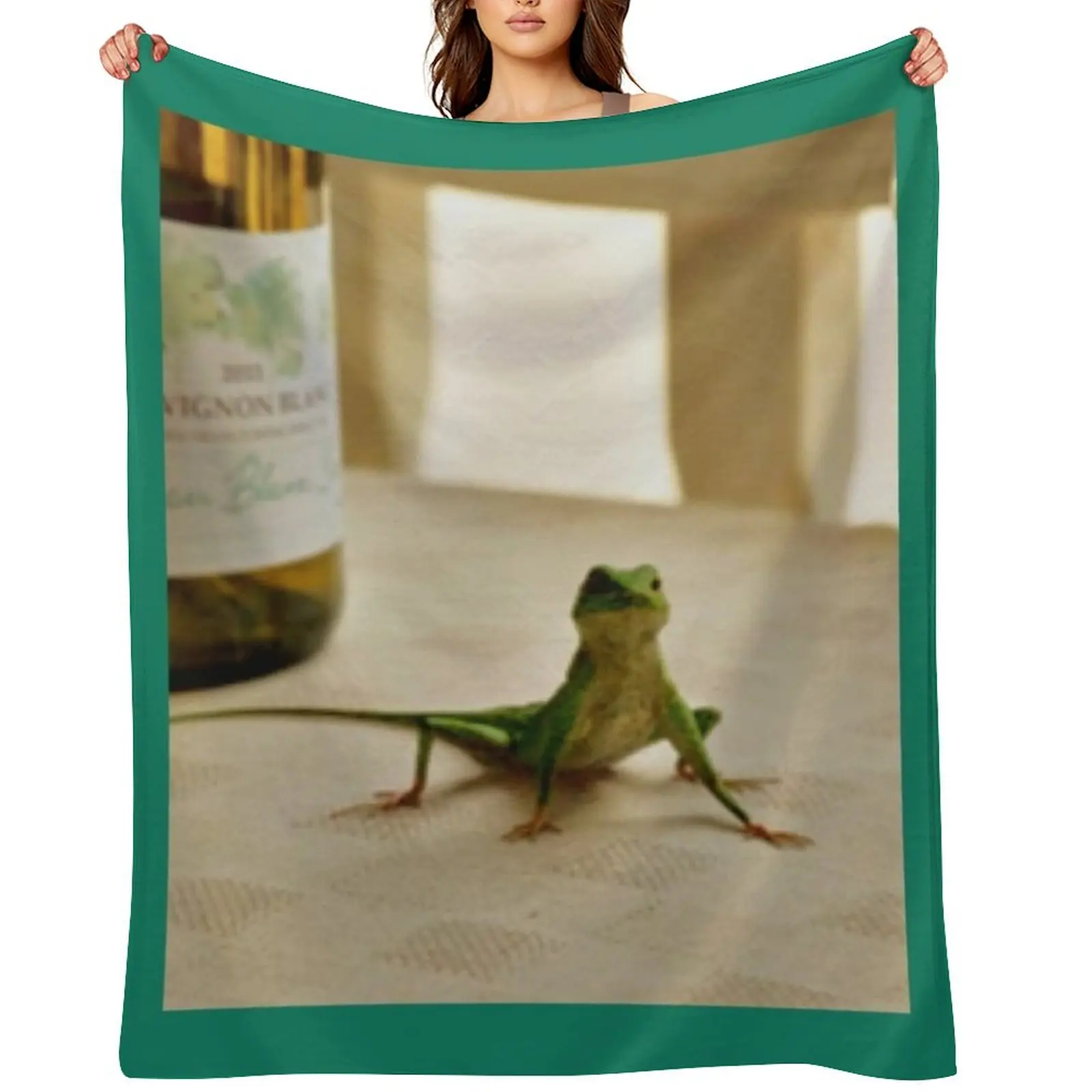 

Harry lizzard BBC Death in Paradise Throw Blanket Soft Plush Plaid Loose Single Sofa Throw Blankets