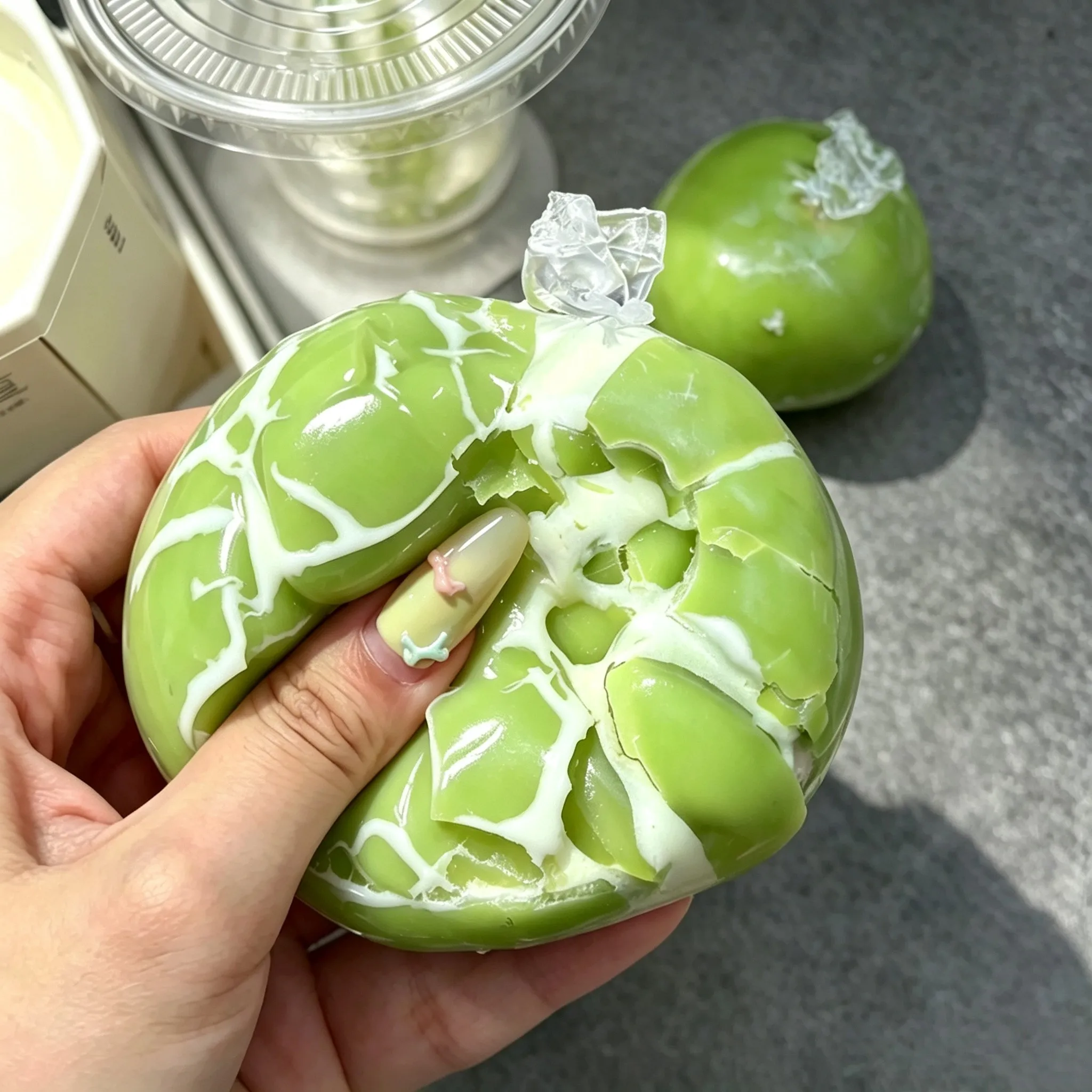 Handmade Chocolate Wax Cracking Squishy Ball Crispy Skin Kneading Crunchy Sound Snowball Wet Stress Relief Fidget Toy