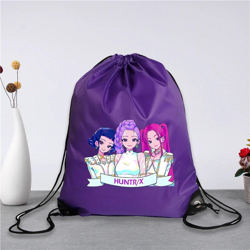 

KPop охотники на демонов фиолетовые сумки на шнурке мультфильм аниме сумки Rumi портативная карманная сумка для хранения для мальчиков и девочек подарочные пакеты на плечо