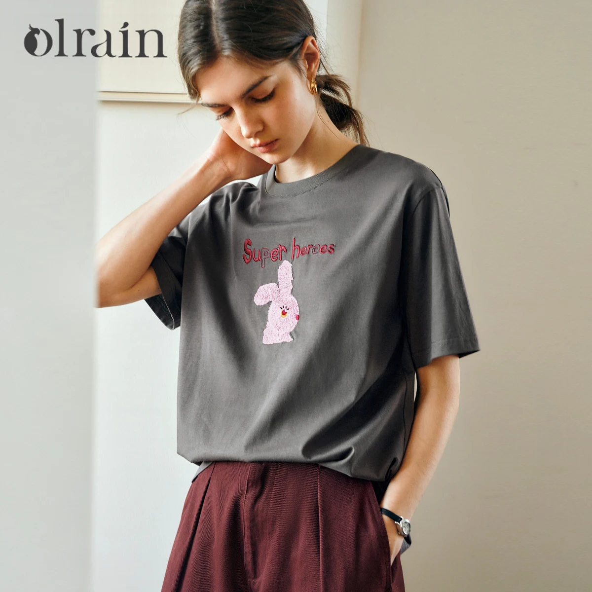 

OLrain Women Funny T-Shirt Knit Summer Pattern Gray Embroidery Tees Round Neck Short-Sleeved Tops Female Clothing O57XT81632