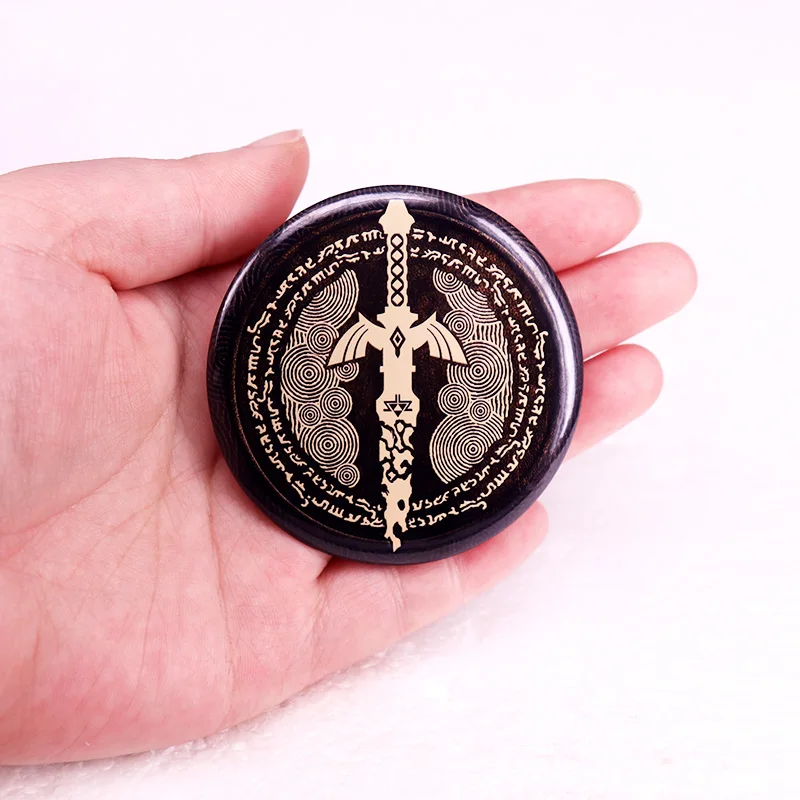 Zeldas Game Weapon Pinback Button Pin Tinplate Badge Friends Gift Jewelry 58MM