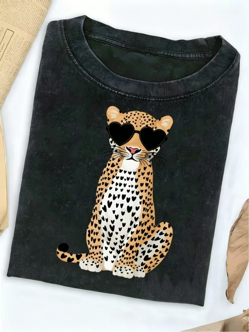 Cute Heart Sunglasses Cheetah Graphic T-Shirt, Retro Washed Tee For Men Women Travel Daily Vacation Trendy Modern Daily Fashion
