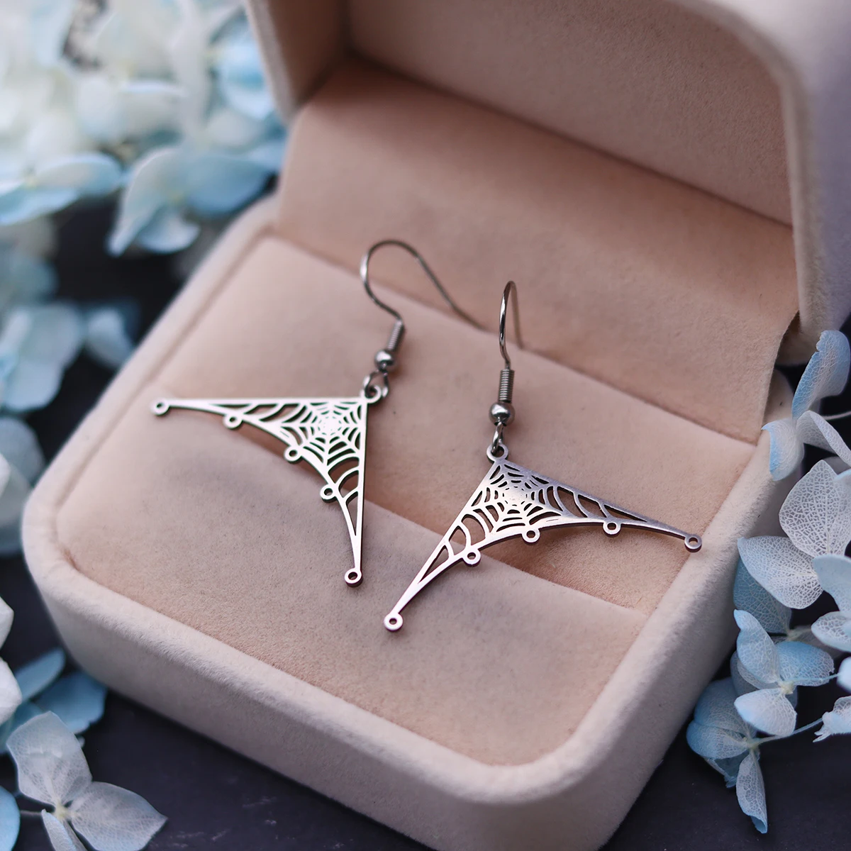 أقراط متدلية على شكل شبكة عنكبوت للهالوين من kinitial للنساء والرجال أقراط متدلية ساحرة ملابس الشارع الشهير إكسسوارات مجوهرات هدية #3