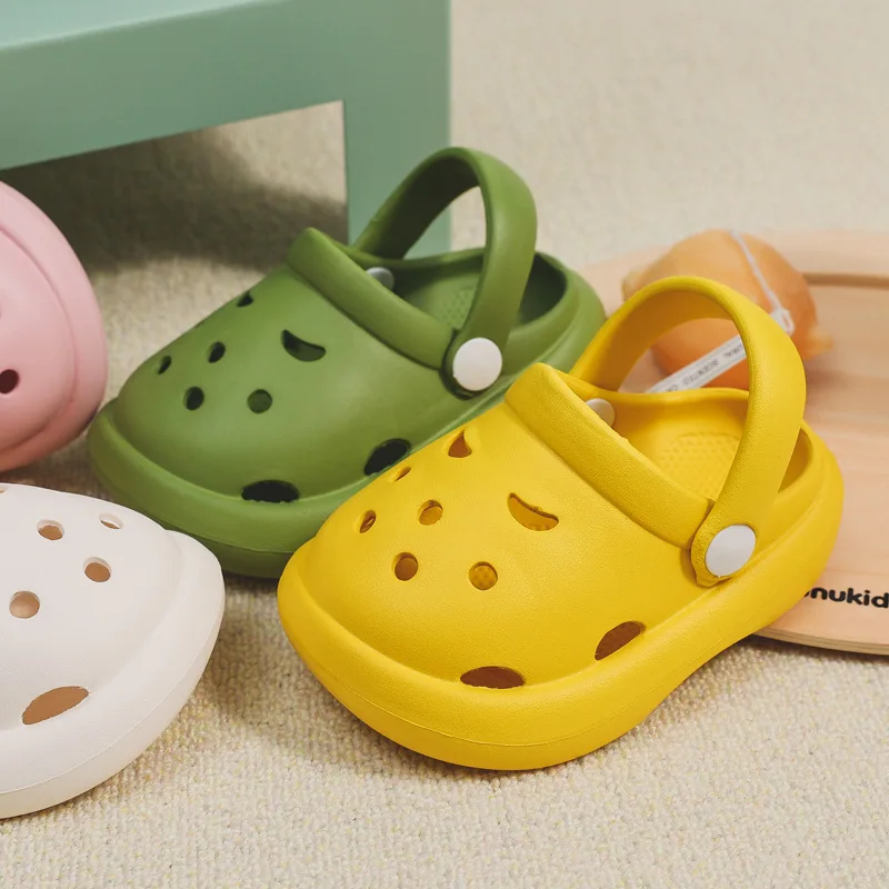 

Summer Children's Slippers Outdoor Beach Boys Girls Hole Shoes EVA Comfortable Soft Slides Home Non-slip Breathable Baby Sandals