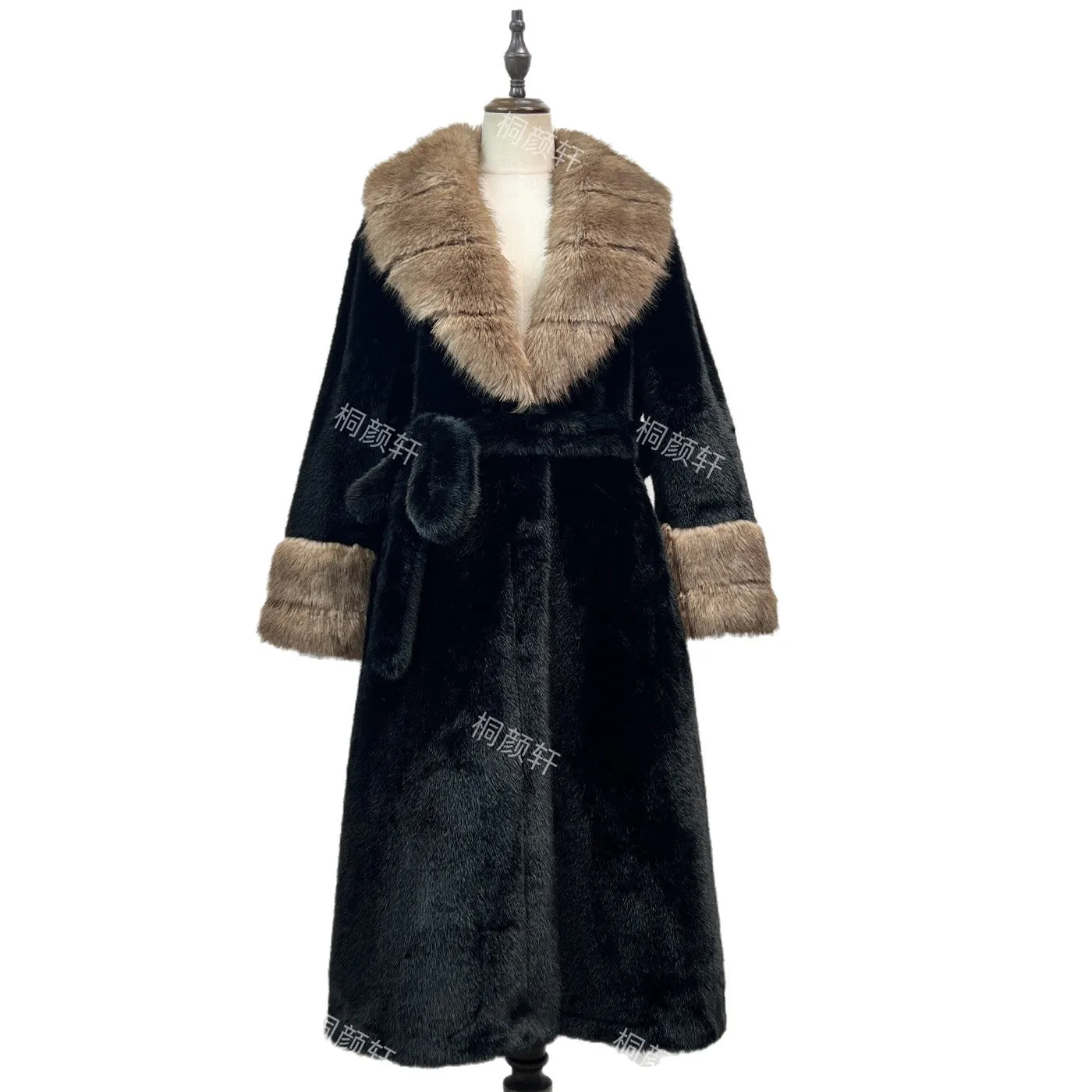 No Hood V Neck Coat Waist Cinched Luxury Long Length with Long Sleeve Furred Collar Women Coat Autumn Formal Regular Sleeve