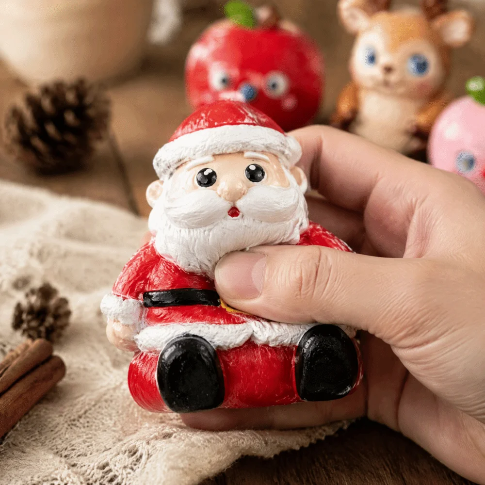 Creative Slow Rising Christmas Pinch Toy Squeeze with Base Santa Claus Squishy Toy Cartoon TPR Desktop Ornament Collectible