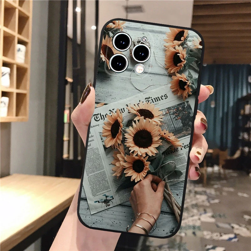 Phone Case For iphone 16 15 14 Pro Max 16 15 14 13 12 Pro 15Plus iphone 11 Beautiful Flower Sunflower Case Funda