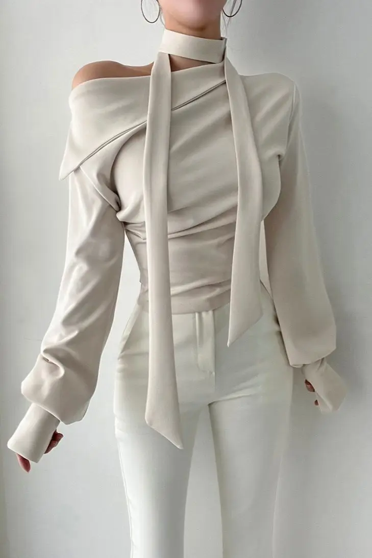 

Korean Fall Top for Women Asymmetrical Halter Neck Slim Fit T-Shirt with Unique Design Chic and Flattering Statement Blouse