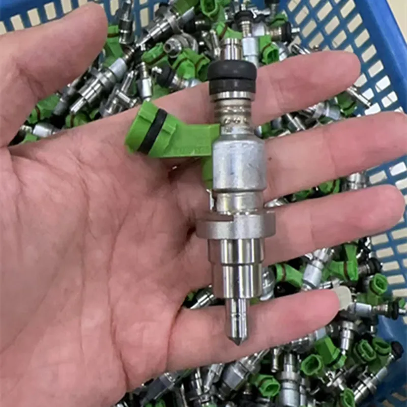 

4 шт., высококачественная топливная форсунка OEM 23250-28070 2325028070 для TOYOTA RAV4 Avensis 1AZ 2AZ 2.0L 2.4L